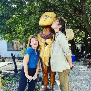 Kathleen Rose Perkins Instagram - I’m not a mom, but I play one on tv... To these incredible gems. @peytonelizabethlee @westian_official @mattsato thanks for being the best fake kids a fake mom could ask for. @doogie.kamealoha.md @disneyplus