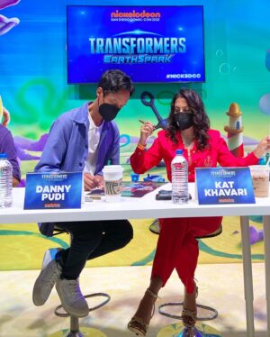 Kathreen Khavari Instagram - So excited for y’all to see Transformers: Earthspark on @paramountplus and @nickelodeon this November where we roll out brand new characters including mine, Twitch! Oh, and we have our own @hasbro toy!! Thanks to everyone who made it out to our panel and signing at @sdcc2022. Autobots, Roll Out!!
