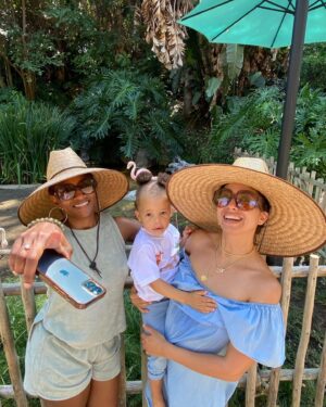 Kathreen Khavari Instagram - Two aunties and a little baby