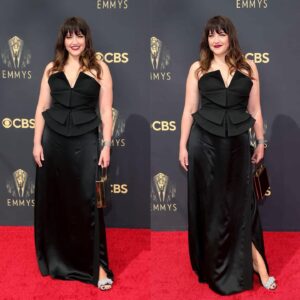 Kathryn Burns Instagram - Getty image or it didn’t happen.  Oh, and if the internet calls you a “star” then it must be true, because it never lies…the internet that is. #emmys #televisionacademy 

Stylist @stylismms 
Dress @martinpgrant corset paired with a custom silk skirt 
Hair/Makeup @lambpants 
Jewelry @xivkarats thanks to @hlb323 
Nails @jennpaintt 
Shoes @alexanderwangny 
Bag is a vintage find from decades ago 
Photo @richfury