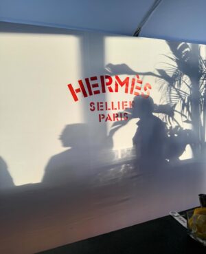 Katie Nehra Instagram - Thank you @hermes @carlscrush and Kate for the most magical time at the Hermès 1.50m Series Final Classic @wellingtoninternational_wef 
-PS Bag not included 🐎🐎🐎