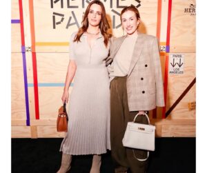 Katie Nehra Instagram - Everyone’s favorite odd couple…🧡

Can you guess which one of us wipes down their plane seat, tv remote and chair when traveling?