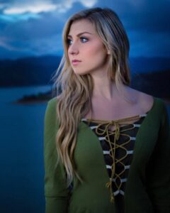 Actress Katie Wilson HD Instagram Photos and Wallpapers November 2023