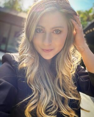 Katie Wilson Instagram - Almost the weekend! 🙌🏻
