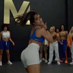 Katrina Rosita Instagram - current mood after the rollercoaster took a girl down this past month but the car is making its way back upppp 🎢☝🏽⠀
⠀
buckle up bitches ⏰⠀
⠀
📹 @redllama.media ⠀
💿 ACT UP @citygirls ⠀
thanks @samanthacaudle9 @rumernoel for this moment