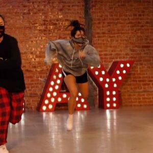 Katrina Rosita Instagram - I KNOW THAT’S RIGHT 📢💅🏽

thank you for this good time girlfriend

choreography: @samanthacaudle9 
📹: @redllama.media 
@iamcardib remix by: @its.me.jeka 

#up #cardib
