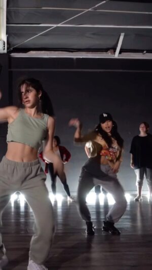Katrina Rosita Instagram - my favorite activity ❤️‍🔥✨
.
.
choreography by: @danaalexa_ 
dancing with: @cassidy_naber 
music: @badbunnypr
