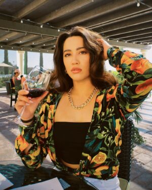 Katrina Rosita Instagram - Pinot Noir
Caviar, Myanmar
Mid-sized Car

- Titus

🍷🍷🍷