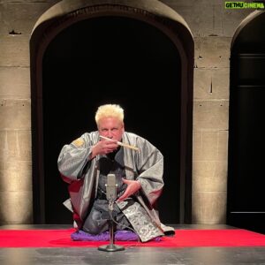 Katsura Sunshine Instagram - It was a great milestone and honour for me to perform Rakugo yesterday in French, at one of the most beautiful theatres I have ever performed in - Espace Libre in Montreal. The audience was very kind and forgiving of my French - even offering a standing ovation. Not deserved at all, but I was very moved and look forward to performing more and more in French from now on.

Thank you so much to Nico Fujita for producing the show!

Two more shows, today and tomorrow.

Hier, j'ai eu l'honneur de jouer Rakugo en français dans l'un des plus beaux théâtres que j'aie jamais fréquentés, l'Espace Libre de Montréal. Le public a été très gentil et indulgent à l'égard de mon français - il m'a même offert une standing ovation. Ce n'était pas du tout mérité, mais j'ai été très émue et j'ai hâte de me produire de plus en plus en français à partir de maintenant.

Merci beaucoup à Nico Fujita pour la production de ce spectacle.

Deux autres représentations, aujourd'hui et demain.

#rakugo #montréal #espacelibre #montreal #katsurasunshine