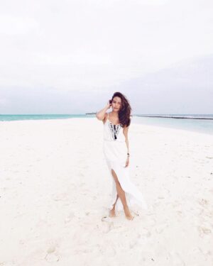 Katya Peneva Instagram - This beach 💙 #beach #Maldives #holiday #island #vacation #amilla #amillafushi