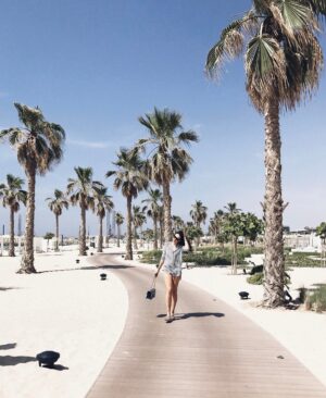 Katya Peneva Instagram - 💙 @nikkibeachdubai #vacation #holiday #beach #dubai