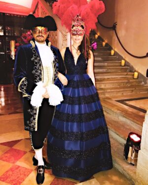 Katya Peneva Instagram - When in Venice 🤴🏻👸🏻 #aboutlastnight #fun #party #ootd #lookoftheday #venice #italy #travel #weekend