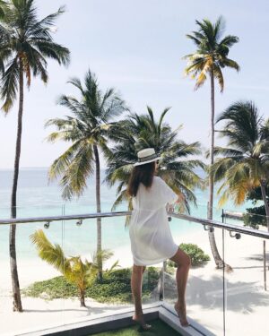 Katya Peneva Instagram - The view 💙 #Maldives #island #islandlife #amilla #amillafushi