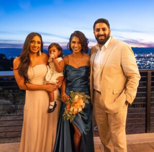 Kausar Mohammed Instagram - we take siblings very seriously. 
LATE but happy #nationalsiblingsday !