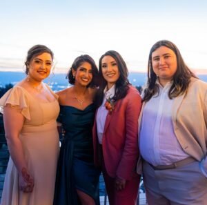 Kausar Mohammed Instagram - we take siblings very seriously. 
LATE but happy #nationalsiblingsday !