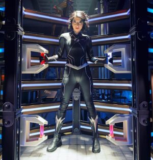 Kausar Mohammed Instagram - 🖤#fasttrack suited up 🖤
⚡️@cwtheflash⚡️

#fasttrack #meenadhawan #drmeenadhawan #flash #dc #arrowverse