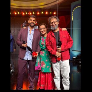 Kausar Munir Instagram - Never been happier in a writing team, never been prouder of the outcome! 
Thank you to our very own  Rocket boys- the audacious @nikkhiladvani & the maverick @pannuabhay for making me a small part of this Brave Dream!
#rocketboys2 drops today only on @sonylivindia 🚀♥️ @roykapurfilms @jimsarbhforreal @ishwaksingh @reginaacassandraa @sabazad @saugatam