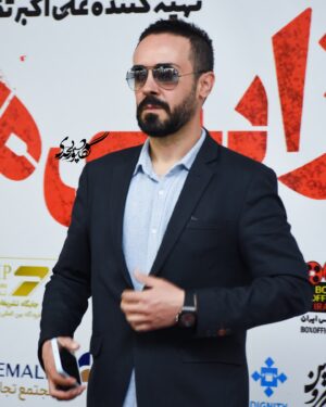 Kaveh Samakbashi Instagram - همه چيز موقته؛ احساسات،آدم ها، افكار و صحنه ها
به هيچ چيز وابسته نشو؛
فقط با اونا در جريان باش.✅✨

#kavehsammakbashi 
Photos by:
@negarpourbahrii 
@soroushmn_ 
@sepide.abdolhay 
@paniz_hemmatzadeh 
@maryam.akbari.pic