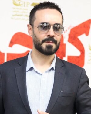 Kaveh Samakbashi Instagram - همه چيز موقته؛ احساسات،آدم ها، افكار و صحنه ها
به هيچ چيز وابسته نشو؛
فقط با اونا در جريان باش.✅✨

#kavehsammakbashi 
Photos by:
@negarpourbahrii 
@soroushmn_ 
@sepide.abdolhay 
@paniz_hemmatzadeh 
@maryam.akbari.pic