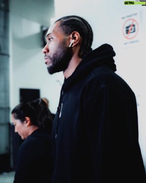 Kawhi Leonard Instagram - Let’s see how this goes #KawhiLeonard