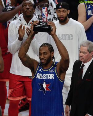 Kawhi Leonard Instagram - A year ago today, Kawhi won the Kobe Bryant All-Star MVP award #KawhiLeonard #KobeBryant #AllStarMVP