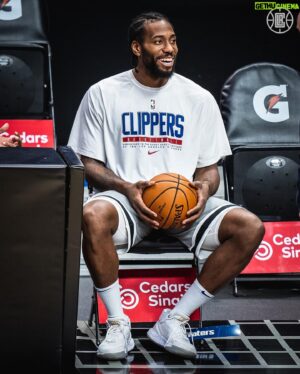 Kawhi Leonard Instagram - 😄
