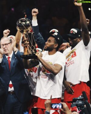Kawhi Leonard Instagram - 🔛🔝