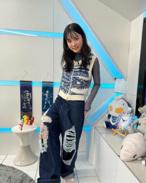 Kayano Masuyama Instagram - 収録前に美容室へ行きたてほやほやで
ちょっと前髪切りすぎたかなぁ？だった日💇笑

#たまには短めもいいか
#ウル活ライフ #7月もぜひぜひっ 

tops & vest🎽@_vacancy_official 
pants👖@j1u_by_labelleetude