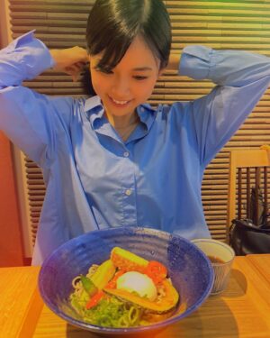 Kayano Masuyama Instagram - 蕎麦とYシャツと私、👔