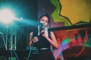 Kayla Briët Instagram - • austin was a dream • 🌹 thank you to everyone who came out to celebrate with us this weekend, to @solcollective and @rpm.fm for bringing together artists from across the nation together for an unforgettable night at @sxsw... it’s a surreal thing for many people to come together from around the world, seeking and finding beauty in what connects us, through music. i’m walking away with memories of wonderful musicians and friendships to bloom. and i won’t forget you singing with me and asking you to give hugs to each other during my last songs — that was very nice (〃ω〃) i know I’ll be coming back for you someday in the future, Austin. until then ~ .
#sxsw2018 📸: @thelittleghost