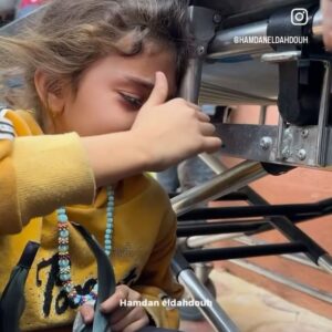 Kaylah Zander Instagram - These videos are beyond 💔

Bisan has called for a strike. No auditions, no shopping, no banking this Monday. Just emailing UN reps, MPs, calling JT all day and writing letters with friends…

#ceasefirenowforfucksakes

@wizard_bisan1 
@motaz_azaiza 
@call2actionnow