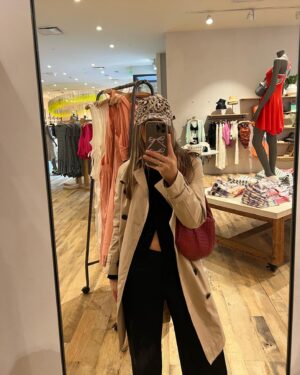Kaylee Quinn Instagram - Day in the life👛