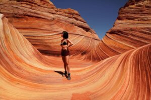 Kayli Tran Instagram - Anyone wanna go hiking with me?? 😝 Have an amazing weekend! 🌄🪐🥾🧡

#hiking #coyotebuttes #thewave #thewavearizona #kaylitran #arizona #hikearizona #explorearizona #arizonahiking #visitarizona #hikeaz #hiking #instagramaz #az #arizonaisgorgeous #arizonacollective #hike #hikingadventures #exploreaz #arizonahikersguide