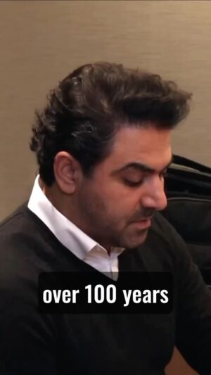 Kaysar Ridha Instagram - A small act by an individual can catalyze an irreversible national movement.

That’s what the Dr. King’s words at his iconic “I have a dream” speech in Washington, D.C. expressed to many including a young Joe Lieberman who attended that historic event as a college student. 

In a country hungry for change and progress, we can rise together as a force for justice and equality. That’s what @theselfcenteredpod is about. 

🎙️ Click on the link in the bio and watch Episode 1 with Senator Joe Lieberman now. Only on the Self Centered Podcast (on all major plataforms)