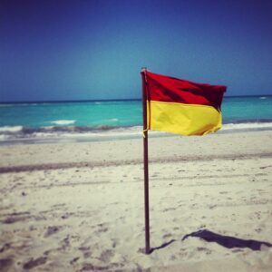 Kaysar Ridha Instagram - Blue sea, light breeze #abudhabi