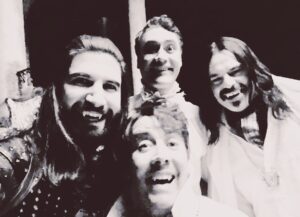 Kayvan Novak Instagram - Vampires only selfie 🧛‍♂️📸#whatwedointheshadows @bbctwo tonight 945pm