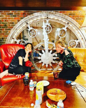 Kazuhiro Ozawa Instagram - 西野と飲みながらたくさん話した日