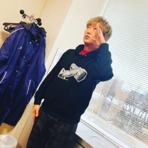 Kazuhiro Ozawa Instagram - 今年の冬はパンチばっかり聴くし着るし