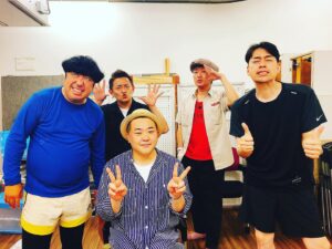 Kazuhiro Ozawa Instagram - 稽古場で。懐かしいけどいつも新しい気持ちになる。夏だな