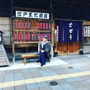Kazuhiro Ozawa Instagram - エアコンもストーブもない時代のことを考えている