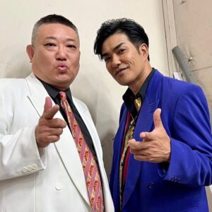 Kazuki Kitamura Instagram - 大阪人の夢の舞台
『吉本新喜劇』
未知やすえさんの還暦公演のゲストに
お招き頂きましたー❣️
最高に良い思い出です！

やすえさん還暦おめでとうございます🎂