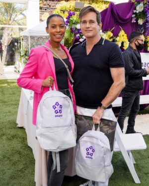 Kearran Giovanni Instagram - Missing my work/life boo. @phillipkeene #majorcrimesforever @amareglobal @producerdeb