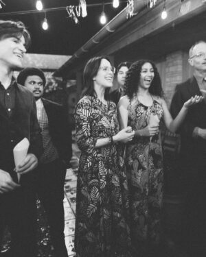 Kearran Giovanni Instagram - Def got some cool mom points for this one 😉 Nice to jump in with this down to earth group. Feels like I’m right at home. @thecwwalker @thecw @jaredpadalecki #keeone @jlpierre @cobybellagram @kaleculleyofficial @odetteannable @reyesashleyreyes @molly7hagan @mitchpileggi @violet_brinson @awfricke