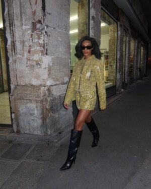 Kedist Deltour Instagram - Let it flow…. @fashionclub70 @standstudio.official