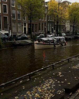 Kedist Deltour Instagram - Having a great time in Amsterdam 🍂