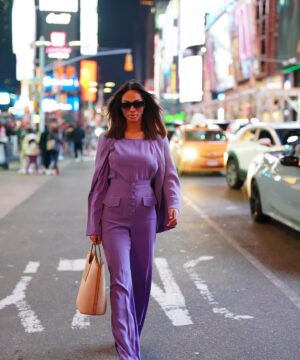 Kedist Deltour Instagram - There's no place like Times Square @caroline_biss