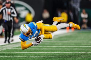 Keenan Allen Instagram - Big as the what?… #10kSlay 👽