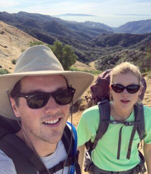 Keenan Kampa Instagram - 🚶🏼‍♀️🚶🏻‍♂️🌵⛰⛺️