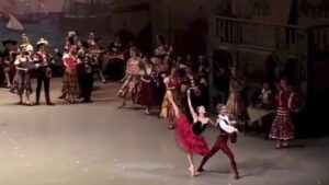 Keenan Kampa Instagram - It’s the week of #WorldBalletDay  tbt first time dancing Kitri with Mariinsky ❤️💃🏼