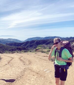 Keenan Kampa Instagram - 🚶🏼‍♀️🚶🏻‍♂️🌵⛰⛺️
